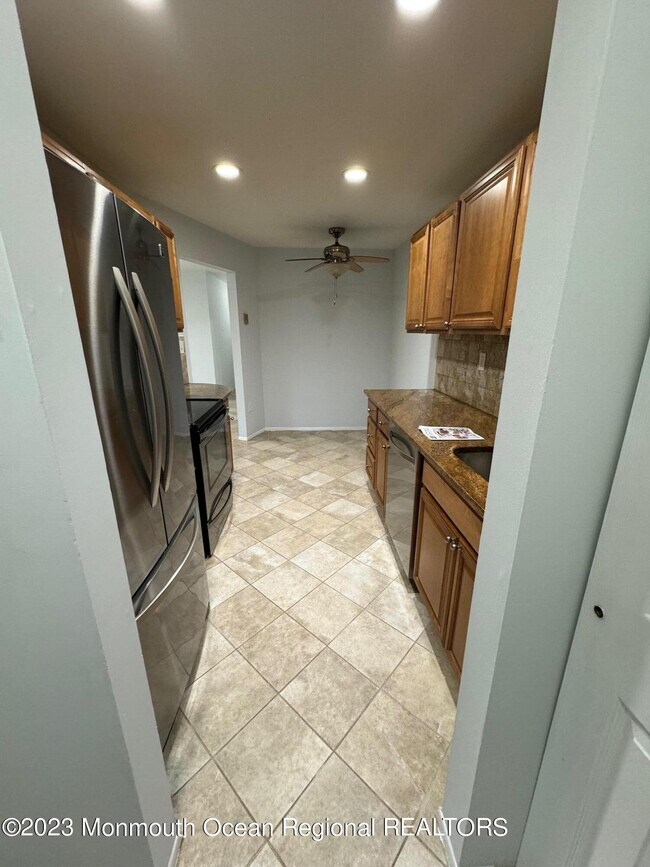 29 Meadow Green Cir Rental House Rental in Manalapan, NJ