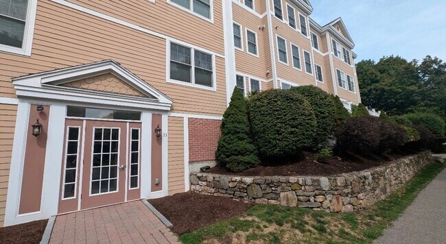 Photo - 11 Cheriton Rd Unit 1