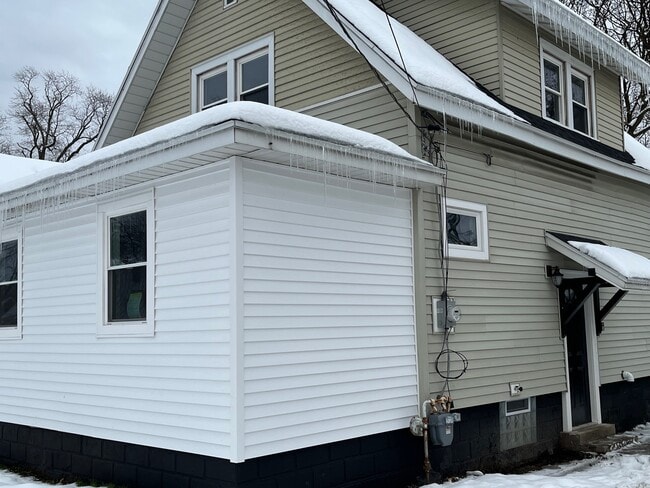 Photo - 110 Edgemere Rd