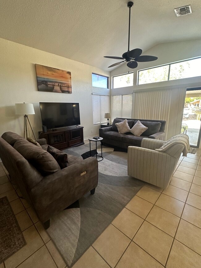 Photo - 10938 W Poinsettia Dr