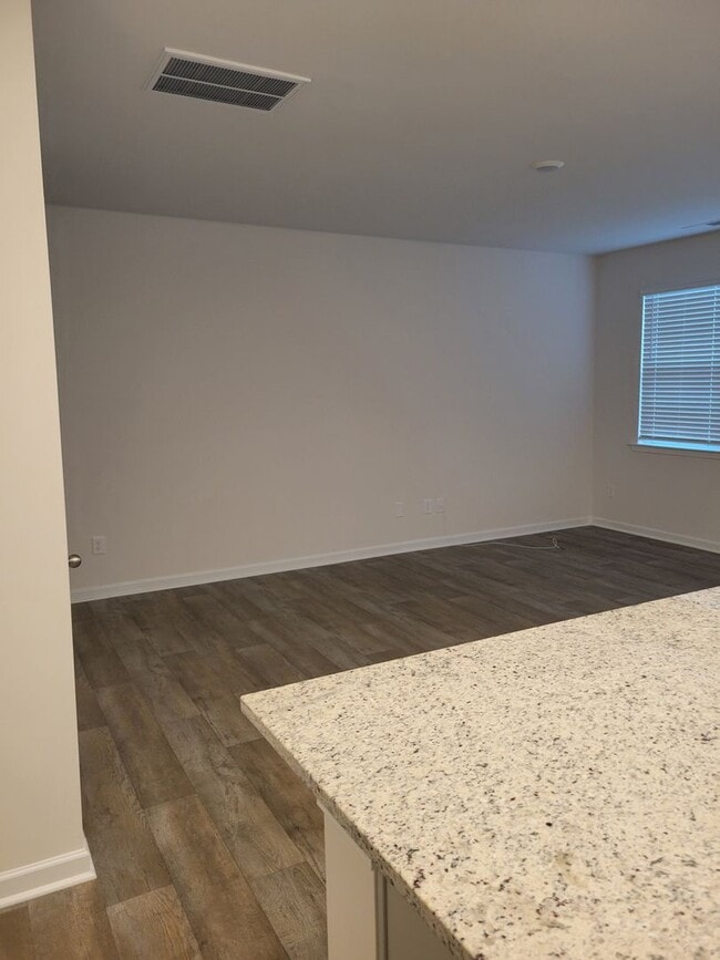 Photo - 1325 Broholmer Ln