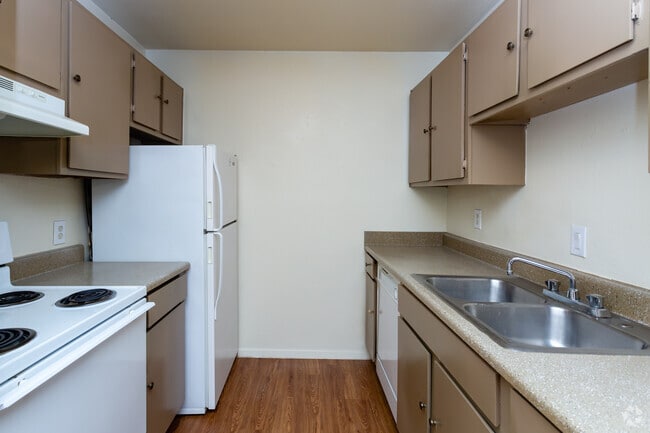 2BR,1BA-Summit