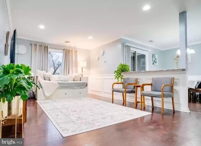 Photo - 3121 Sayre Dr