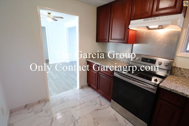 Photo - 4505 NE Emerson St