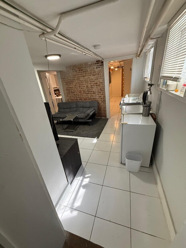 Photo - 53 Carman St Unit Ground Floor