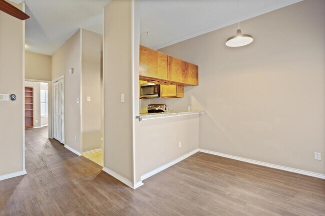 Photo - 2802 Nueces St Unidad 203