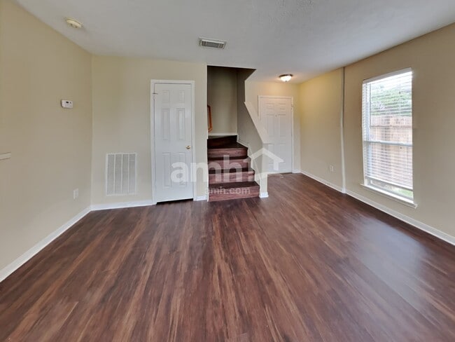 Photo - 4002 Portman Glen Ln