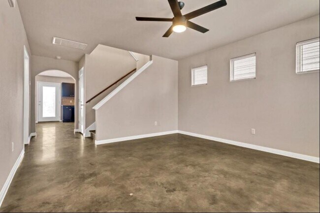 Photo - 4611 Graceful Ln