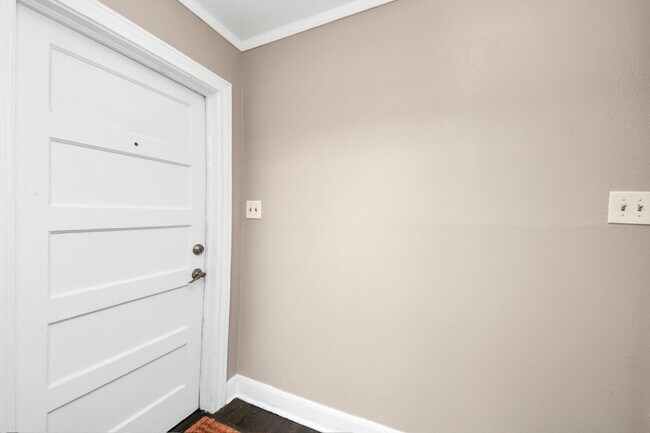 Photo - 2332 Sheridan St