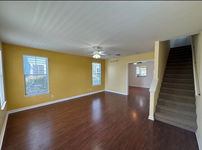 Photo - 3687 Longfellow Rd House