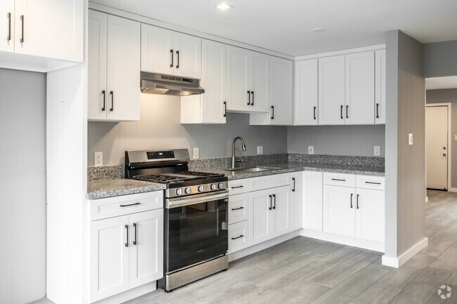 3BR, 2BA - 1,273SF - Kitchen