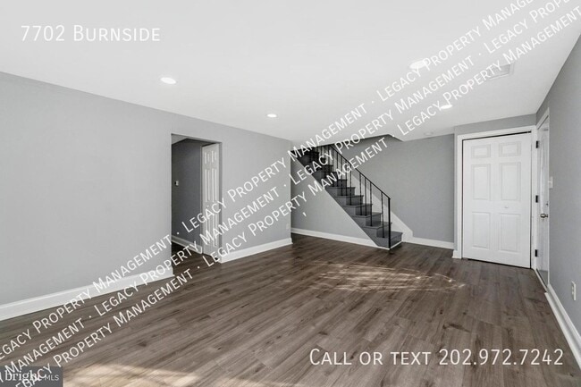 Photo - 7702 Burnside-