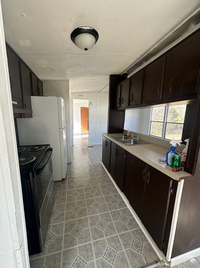 Photo - 209 Wadley Dr
