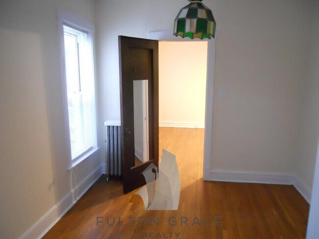 Photo - 4407 Malden St Unit 09-1F