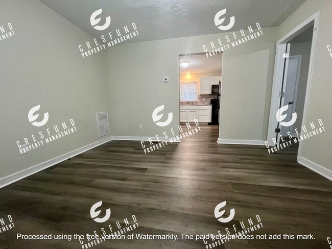 Photo - Spacious 1 BR 1 Bath Bottom Unit - Ready for Move In Today! Unit 902 Miller Avenue-1