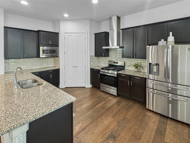 Photo - 1208 Westborough Ln