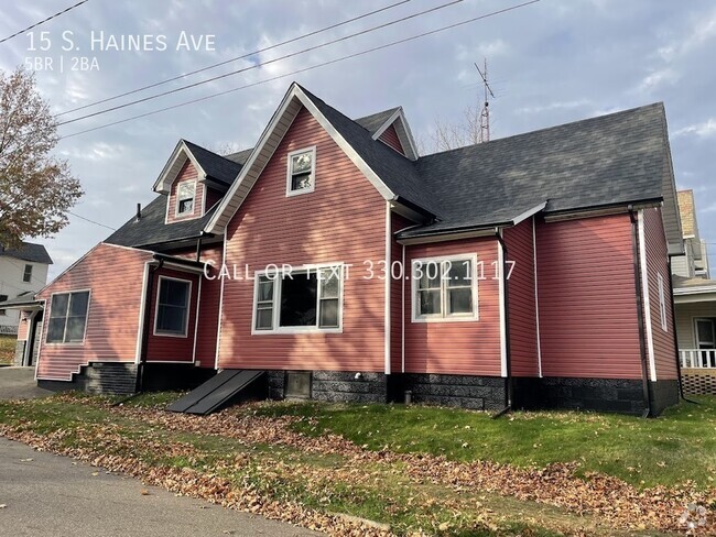 Building Photo - Five bedroom two bathroom home for rent