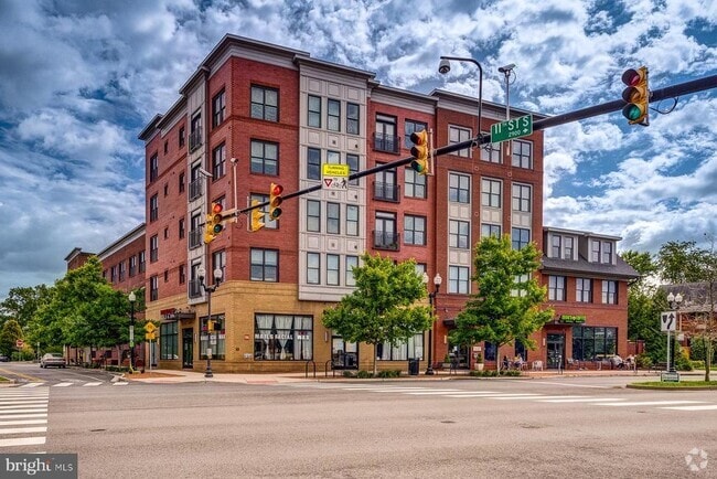 Building Photo - 1107 S Walter Reed Dr Unit 202 Rental