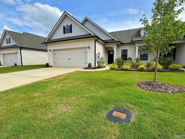 Photo - 463 Raleigh Elm Dr