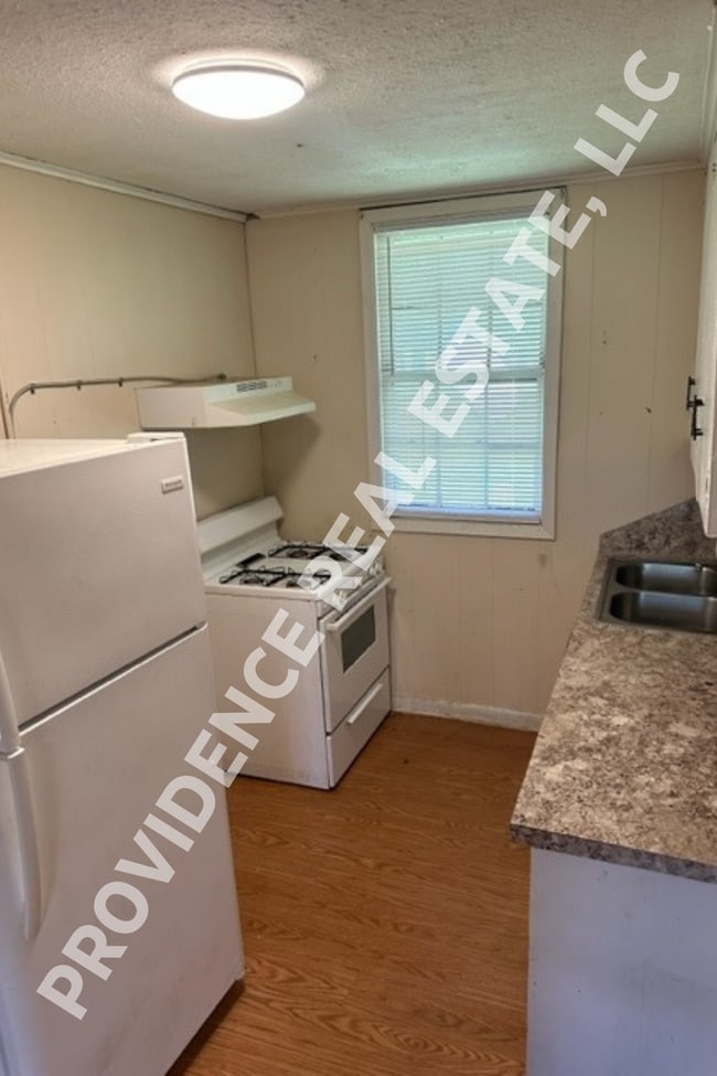 Photo - 2907 Winona Dr