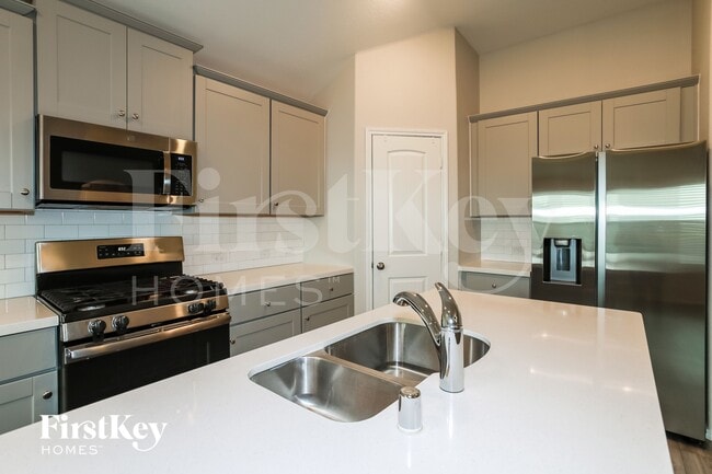 Photo - 301 Saguaro Dr