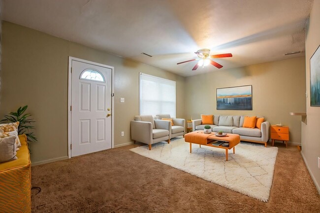 Photo - 2 Bedroom / 1.5 Bath Home in Carter Lake!