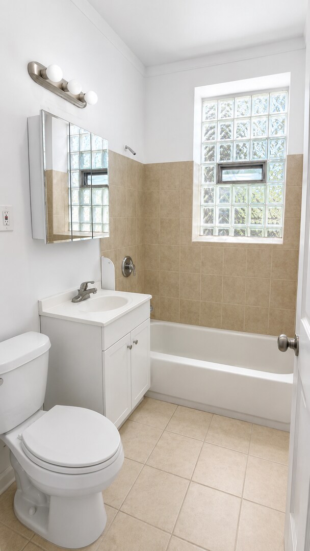 Photo - 4009 W Wellington Ave
