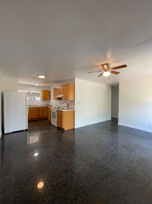 Building Photo - 84-1111 Lahaina St A1