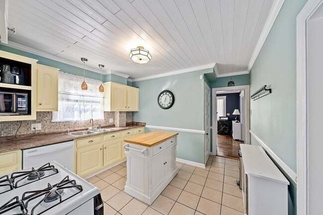 Photo - 51 Channing St