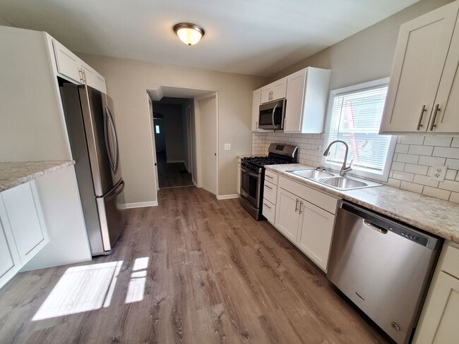 Photo - 5BR Home in Belknap Lookout, Walk to Downtown and Medical Mile