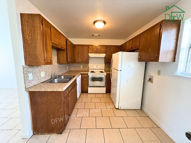 807 W Walnut St