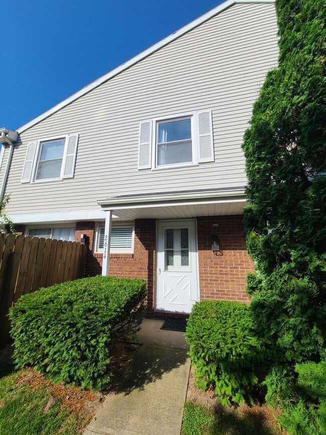 Furnished 2-Bedroom Condo in St. Joseph - Furnished 2-Bedroom Condo in St. Joseph