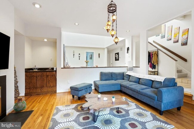 Photo - 5351 Strathmore Ave