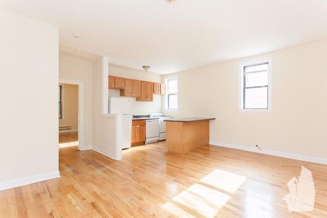 Photo - 719 W Barry Ave Unit 723.5-A3