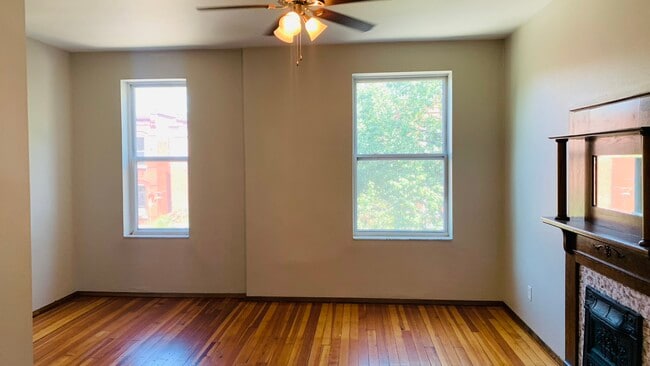 Building Photo - 3218 Cherokee St Unit 3218 A