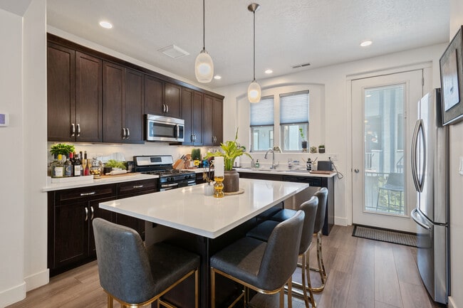 Photo - 11271 S High Crest Ln