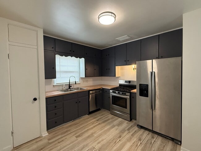 Photo - 1904 N Lincoln Ave