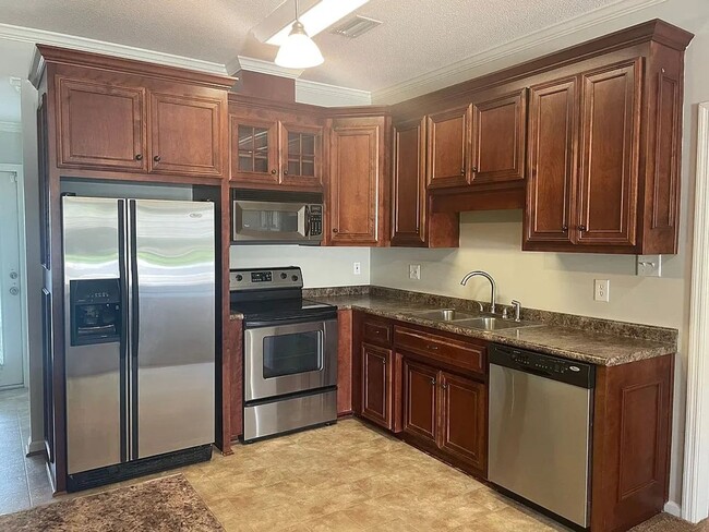 Building Photo - Spacious 2BD/2B Duplex in Hahira! Unit 934 - C