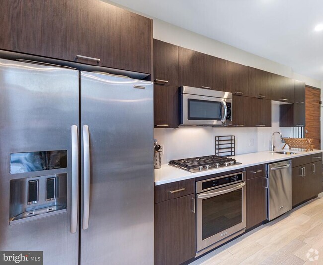 Building Photo - 1350 Maryland Ave NE Unit 417 Rental