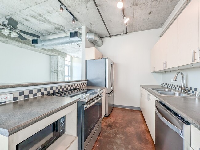 Photo - 2000 Bagby St Unit 7417