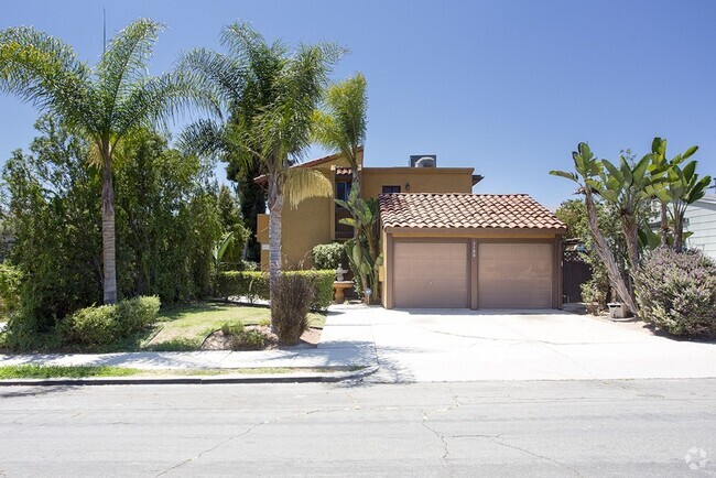 Building Photo - *OPEN HOUSE: 5/3 9:30-10:30AM* Gorgeous 2... Unit 03