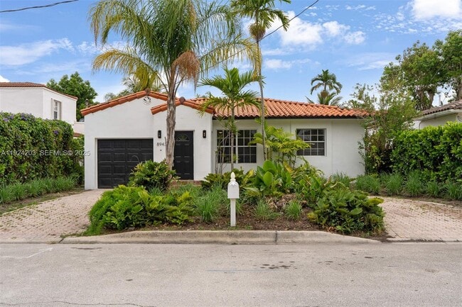 Photo - 8943 Hawthorne Ave