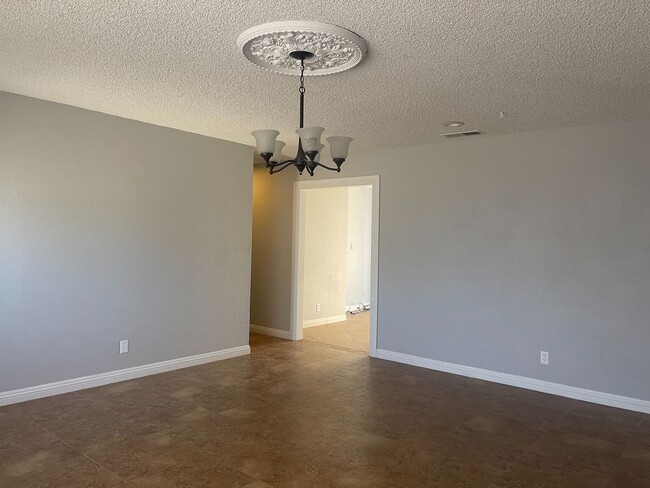 8200 Eucalyptus Ave