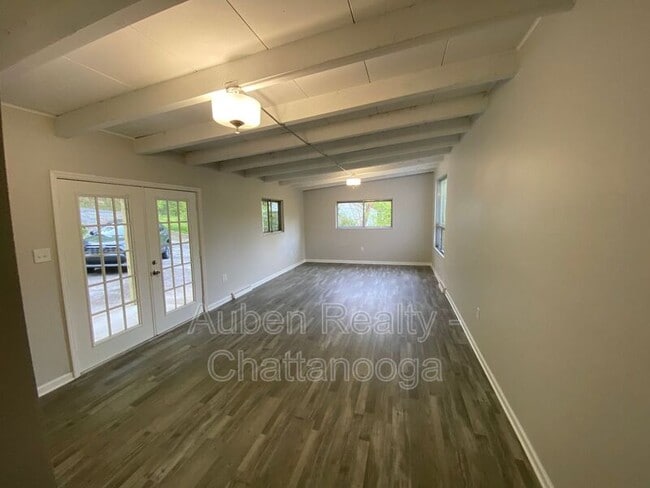 Photo - 4205 McCahill Rd