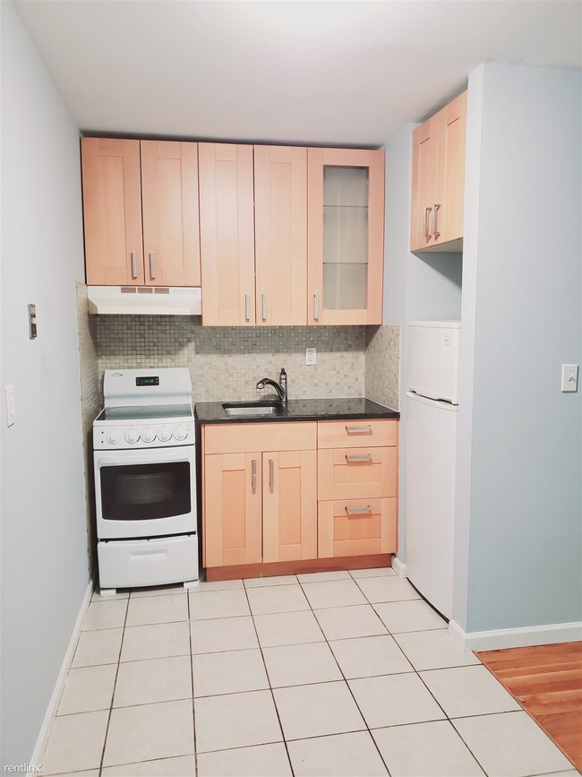 1 br, 1 bath Condo - 43 Crescent St Unit G - 1 br, 1 bath Condo - 43 Crescent St Unit G Unidad G