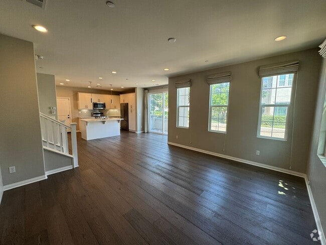 Building Photo - Charming 3-bedroom 2.5 bath nestled inside... Rental