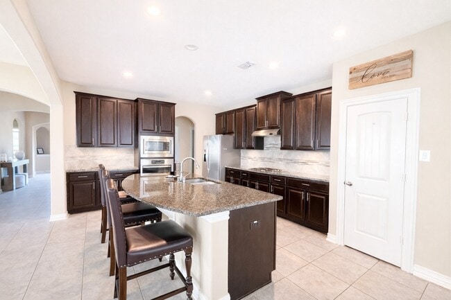 Photo - 111 Mdw Rdg Wy