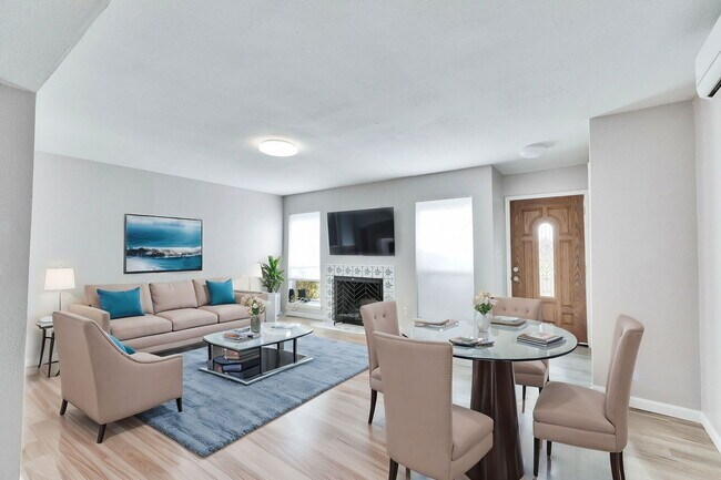 Photo - 2705 Northeast Dr Unidad A 1