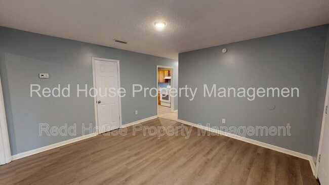 Photo - 109 Nann St