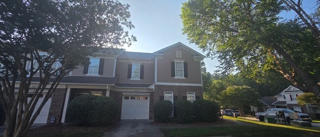 Building Photo - This phenomenal townhome is truly move-in ready!